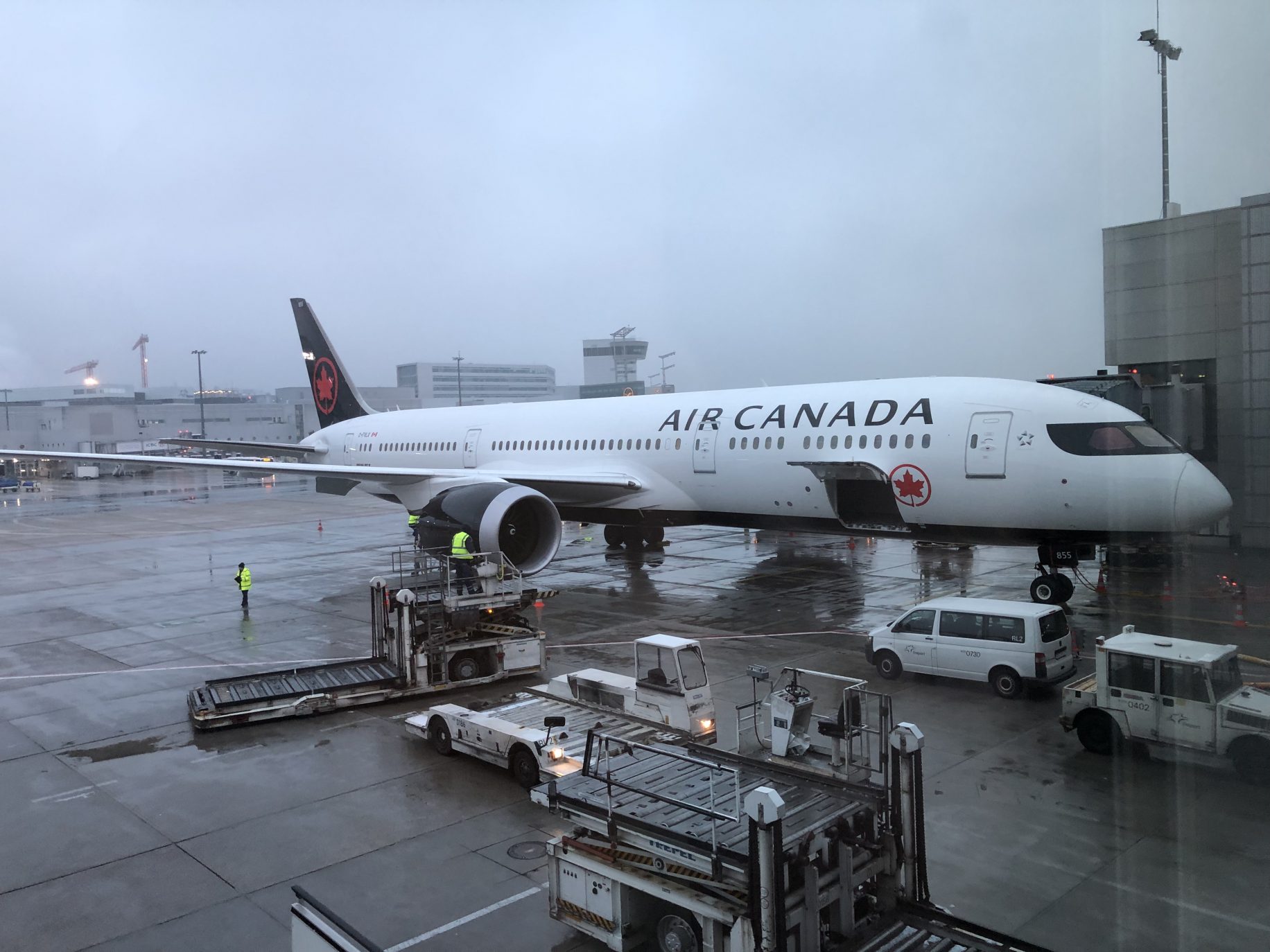 Flights From Frankfurt To Toronto Canada airlinegeeks.com