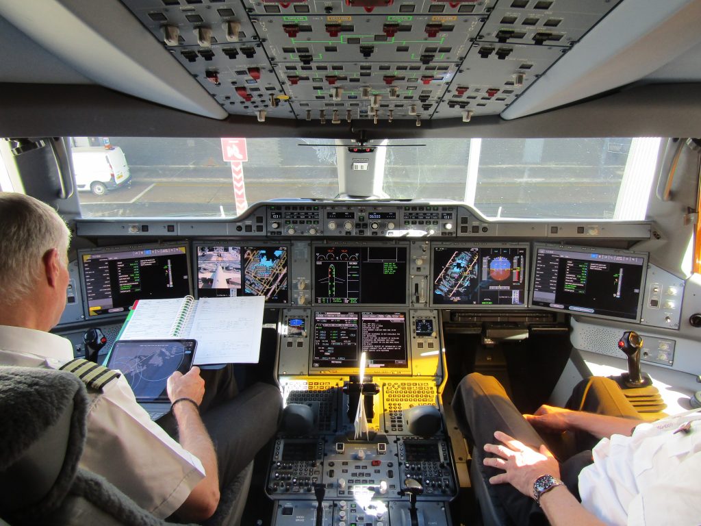 A350 cockpit 