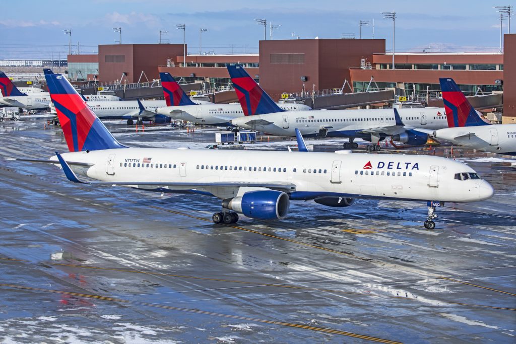 Delta 757-200 aircraft