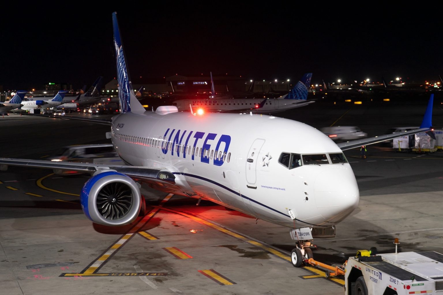 United Schedules First Greenland Route | AirlineGeeks.com