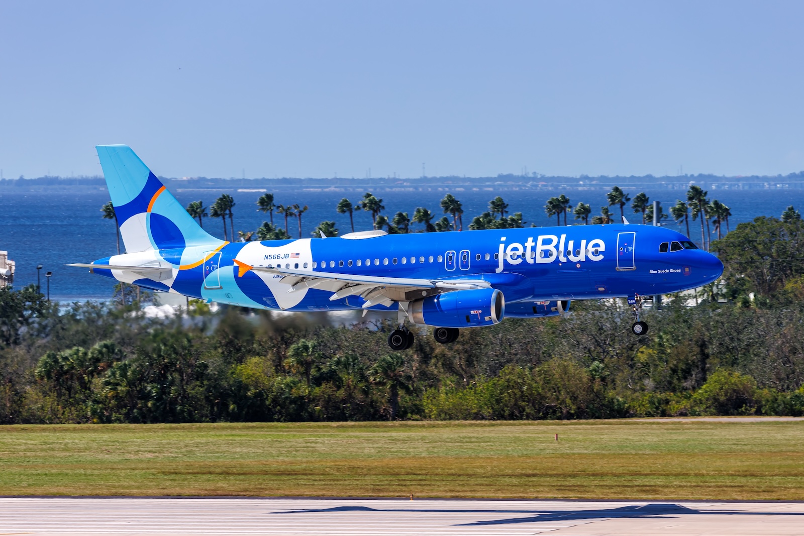 A JetBlue A320