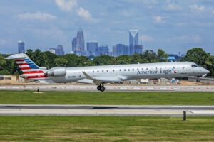 American CRJ-900
