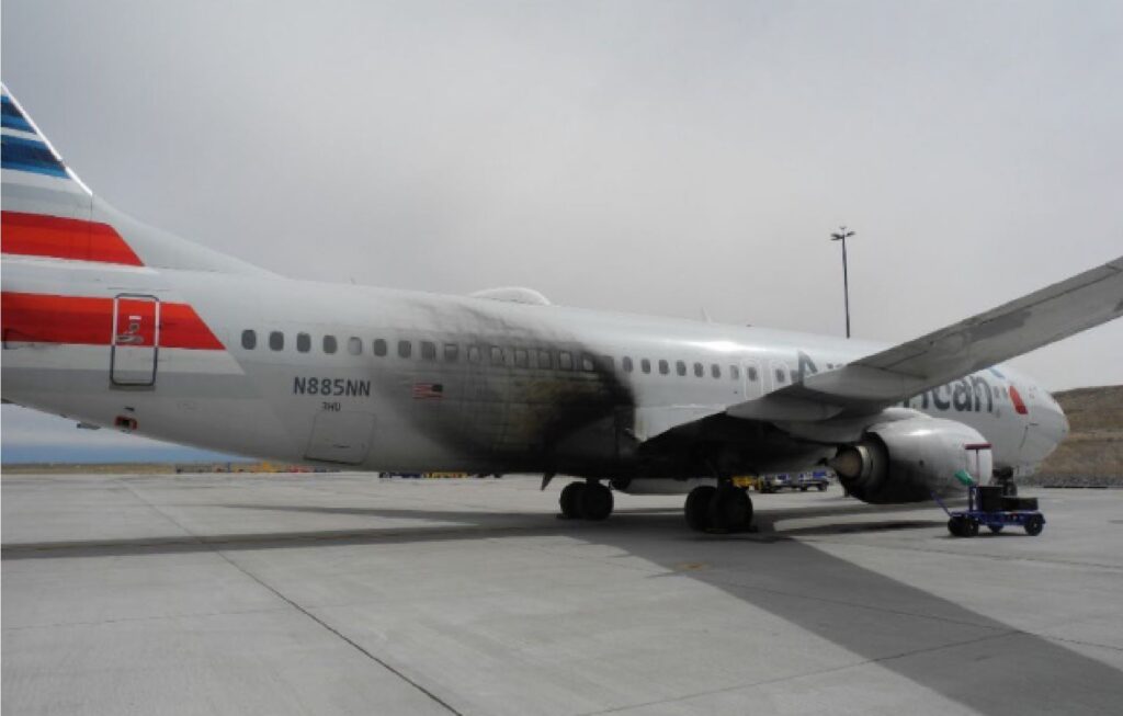 Damage to American 737-800