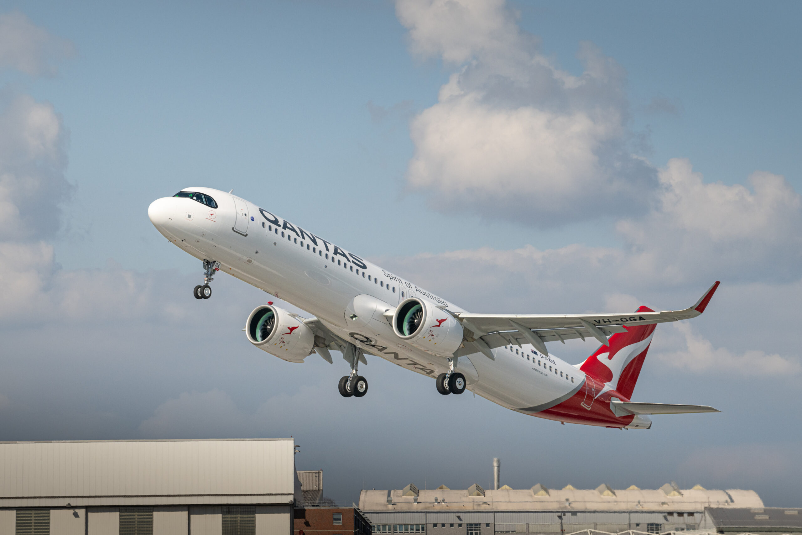 A Qantas A321XLR.