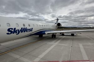 SkyWest CRJ-550