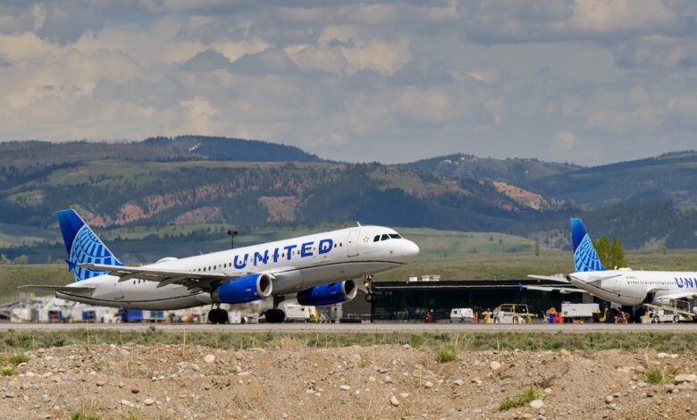 A United Airbus A320