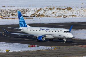 SkyWest E175