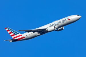 An American Boeing 777-200