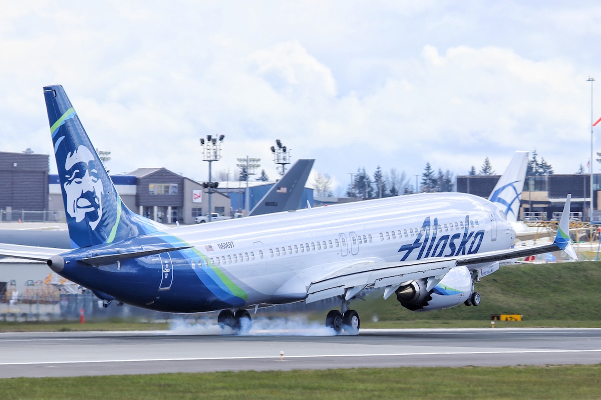 An Alaska 737 MAX 9
