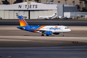 An Allegiant Airbus A319