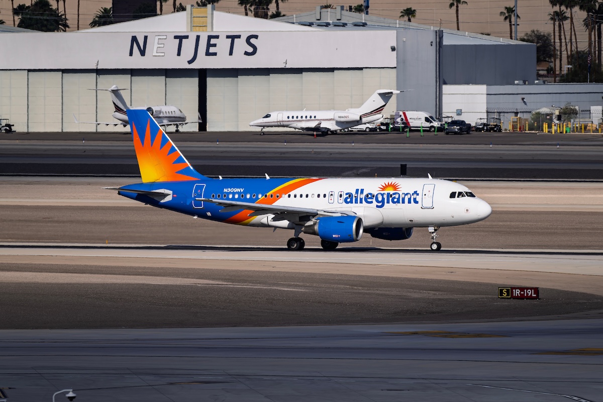 An Allegiant Airbus A319