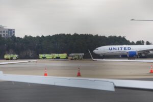 United flight 803 safely returned to Dulles on Saturday.