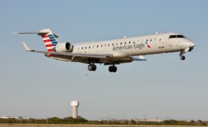 An American CRJ-700