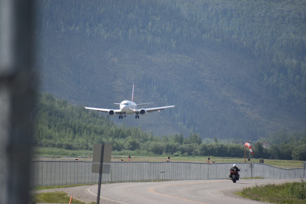 Mi avión llegó a Dawson City, Yukon, después de fletar desde Fairbanks.