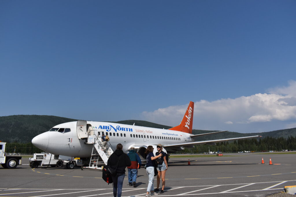 Me subí a mi Boeing Classic para tomar el vuelo a Whitehorse.